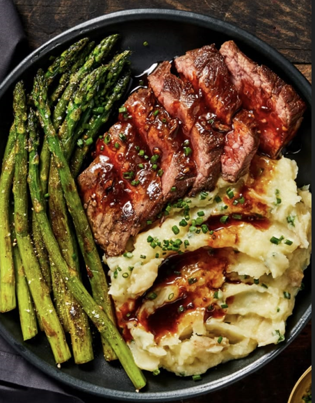 Garlic Butter Steak with Creamy Mashed Potatoes and Roasted Asparagus